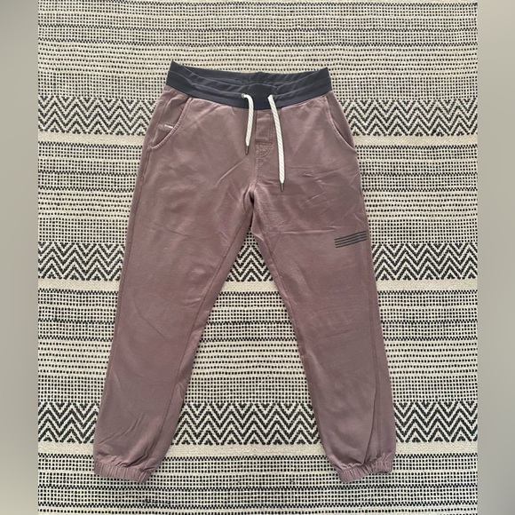 Vuori Pants - Vuori Laguna Jogger in Desert Rose